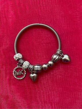 MICHAEL KORS CHARM BRACELET